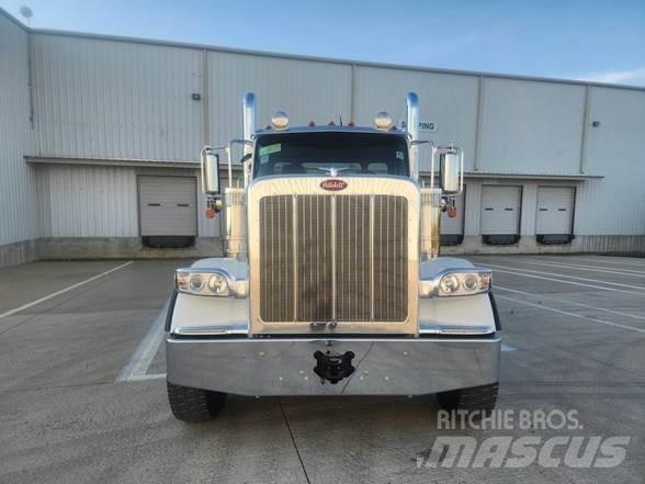 Peterbilt 589 Vetopöytäautot