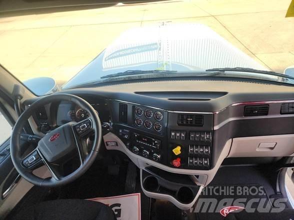 Peterbilt 589 Vetopöytäautot
