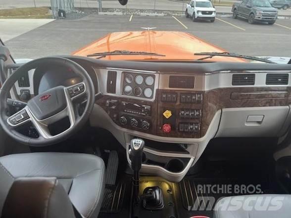 Peterbilt 589 Vetopöytäautot