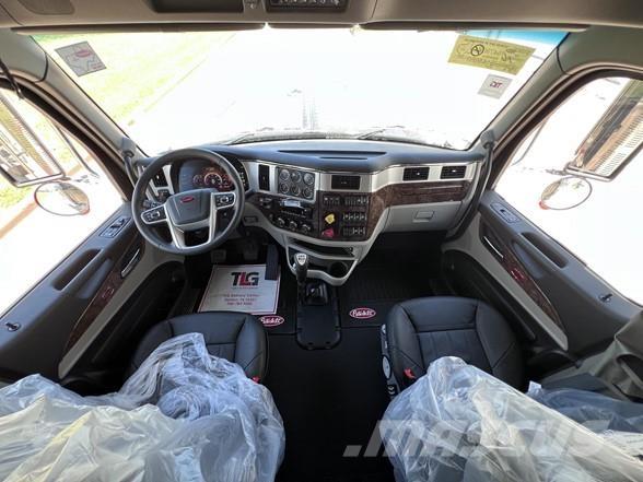 Peterbilt 589 Vetopöytäautot