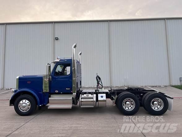 Peterbilt 589 Vetopöytäautot