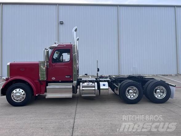 Peterbilt 589 Vetopöytäautot