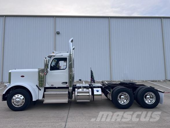 Peterbilt 589 Vetopöytäautot