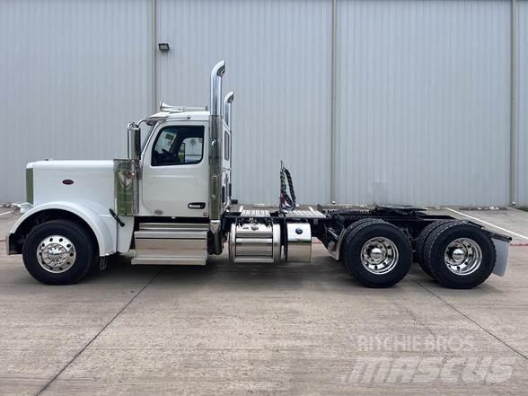 Peterbilt 589 Vetopöytäautot