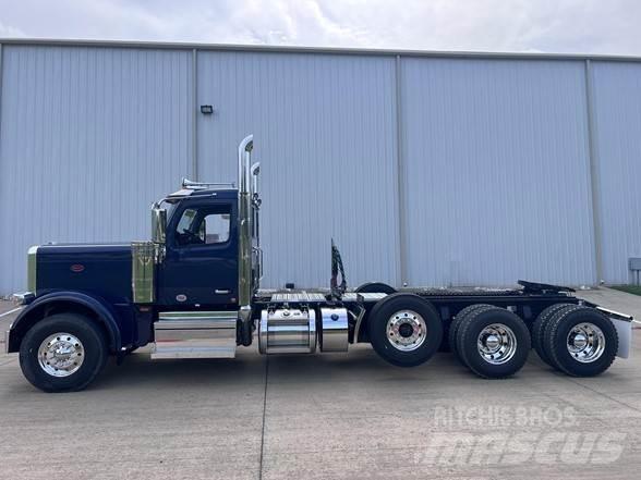 Peterbilt 589 Vetopöytäautot