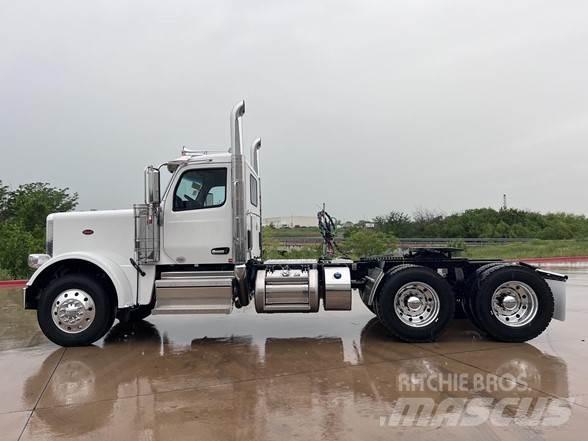 Peterbilt 589 Vetopöytäautot