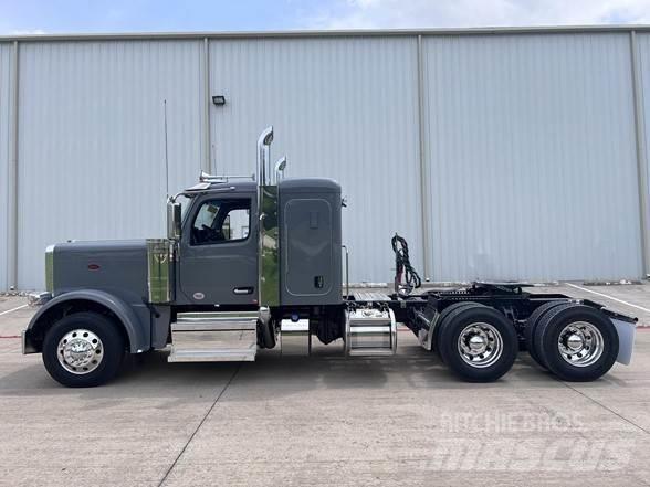 Peterbilt 589 Vetopöytäautot