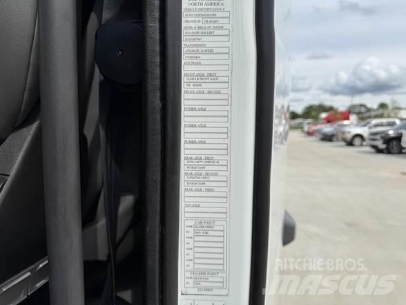 Volvo VNL42860 Vetopöytäautot