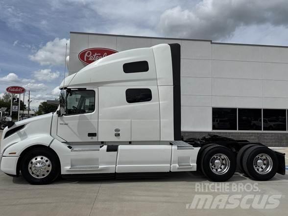 Volvo VNL42860 Vetopöytäautot