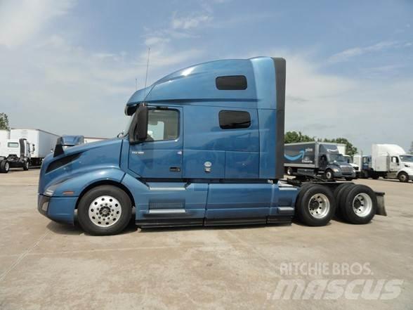 Volvo VNL64T760 Vetopöytäautot