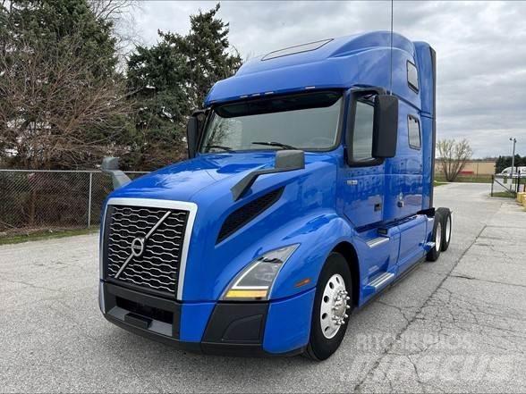 Volvo VNL64T860 Vetopöytäautot