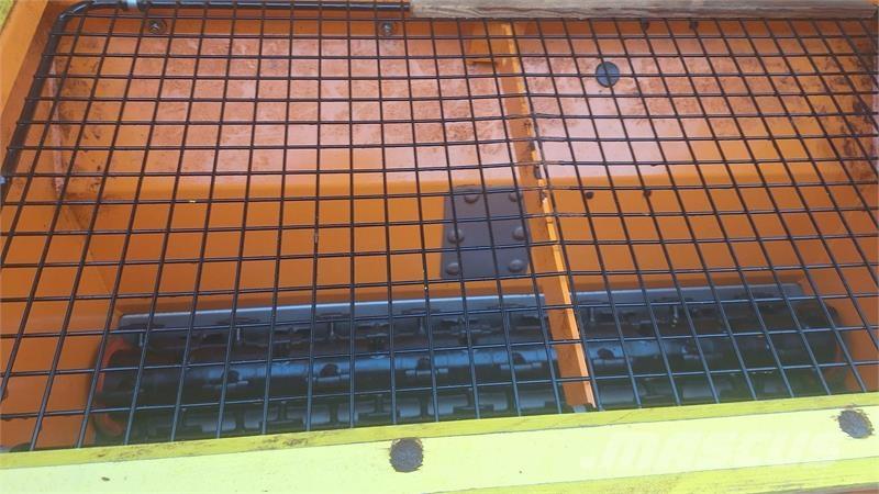 Rauch UKS 100 Hiekan- ja suolanlevittimet