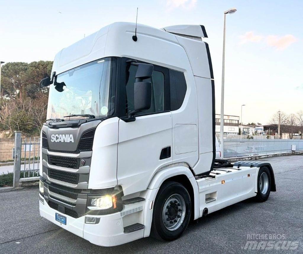 Scania r450 Vetopöytäautot