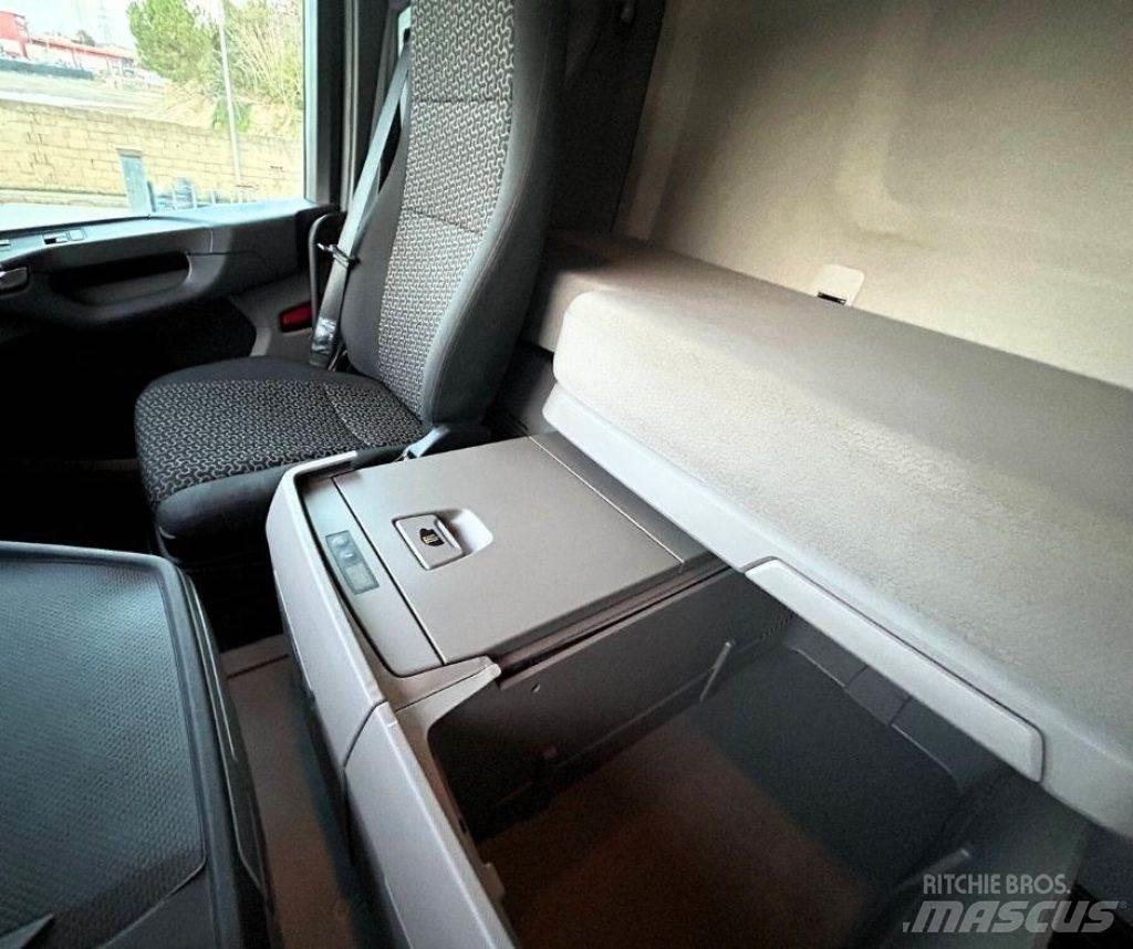 Scania r450 Vetopöytäautot
