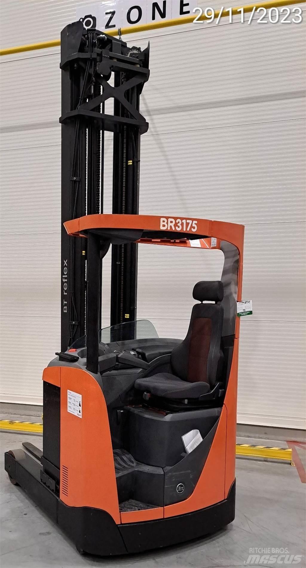 BT RRE160 Työntömastotrukit