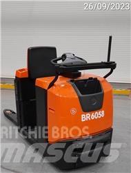 BT OSE250 Matalakeräilytrukit
