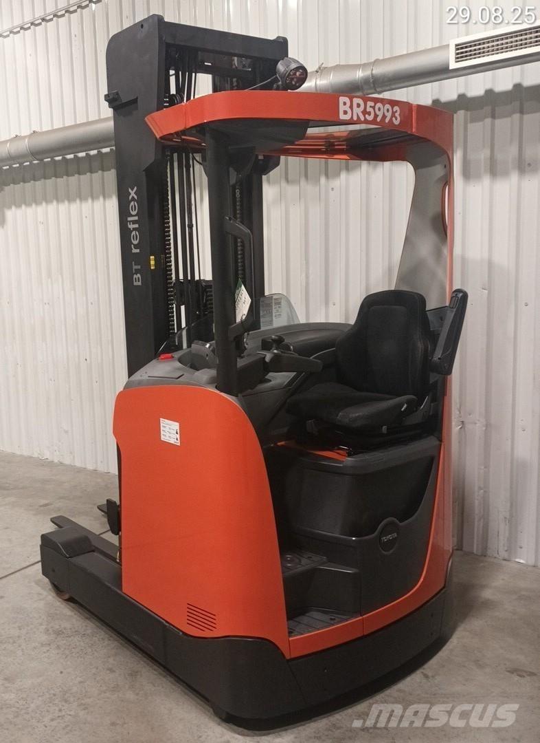 BT RRE140H Työntömastotrukit