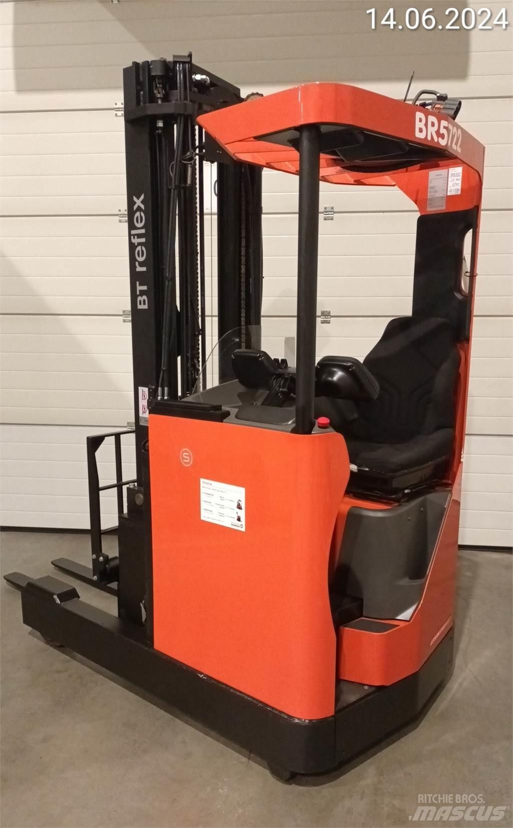 BT RRE160M Työntömastotrukit