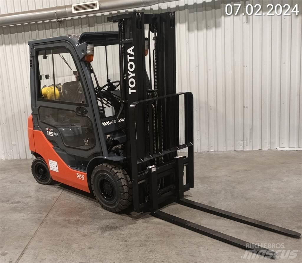Toyota 02-8FGF15 Nestekaasutrukit