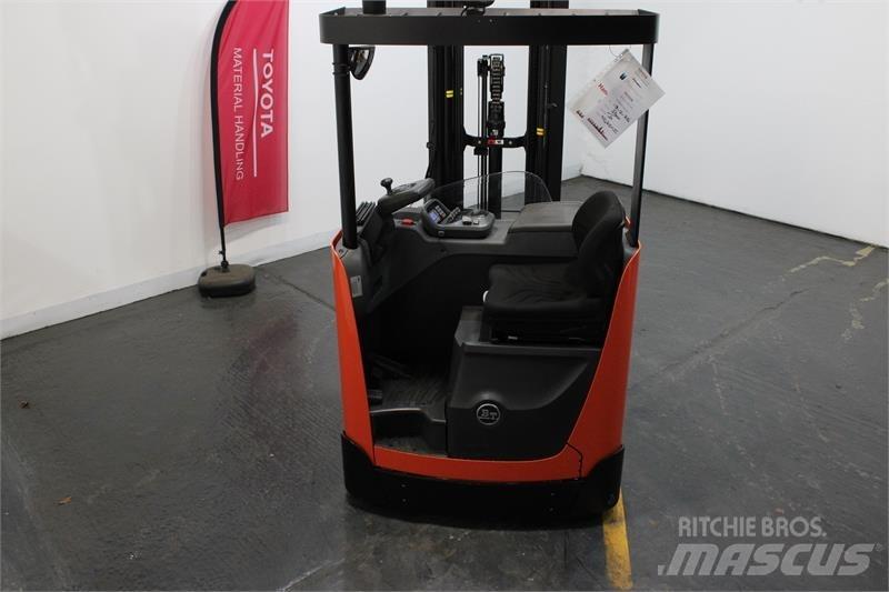 BT RRE160B Työntömastotrukit