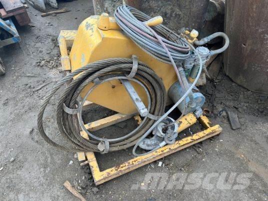  Dérouleuse Muut koneet