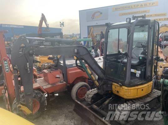 Komatsu PC26MR-3 Minikaivukoneet < 7t