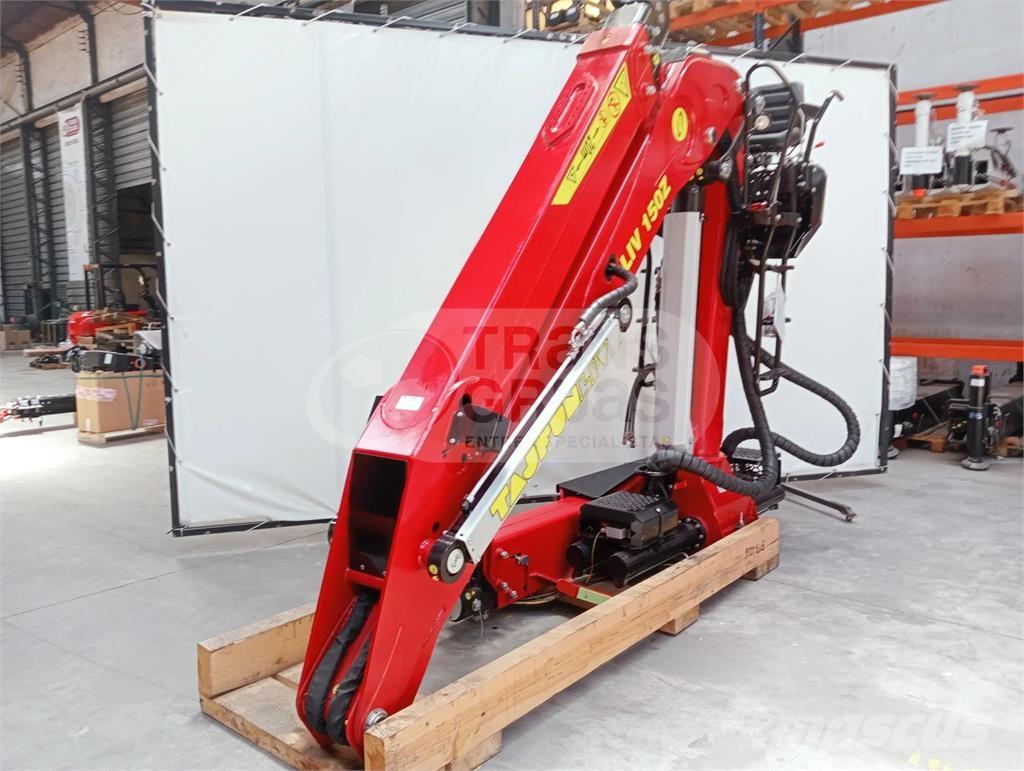 Tajfun Liv L150Z.96 Juontokourat ja kuormaimet