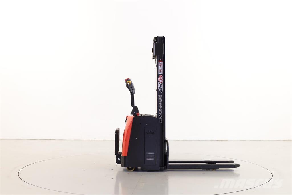 EP ES12-RS Käyden ajettavat pinoamistrukit