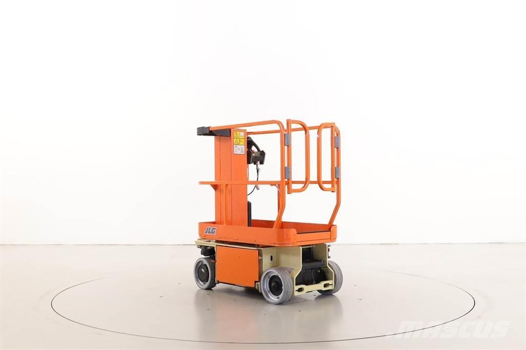 JLG 1230ES Henkilönostimet ja nostolaitteet