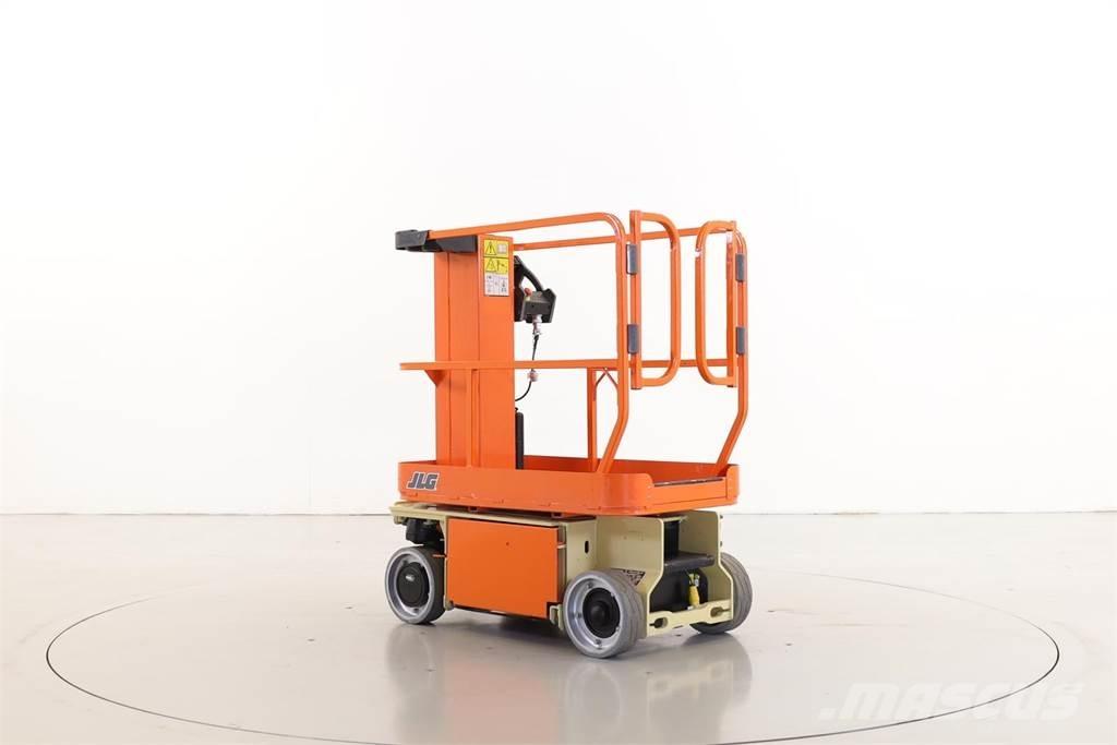 JLG 1230ES Henkilönostimet ja nostolaitteet