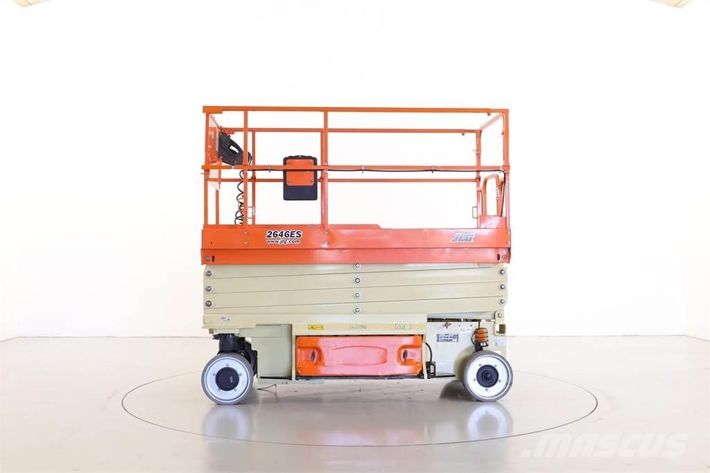 JLG 2646ES Saksilavat