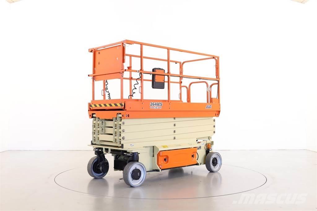 JLG 2646ES Saksilavat