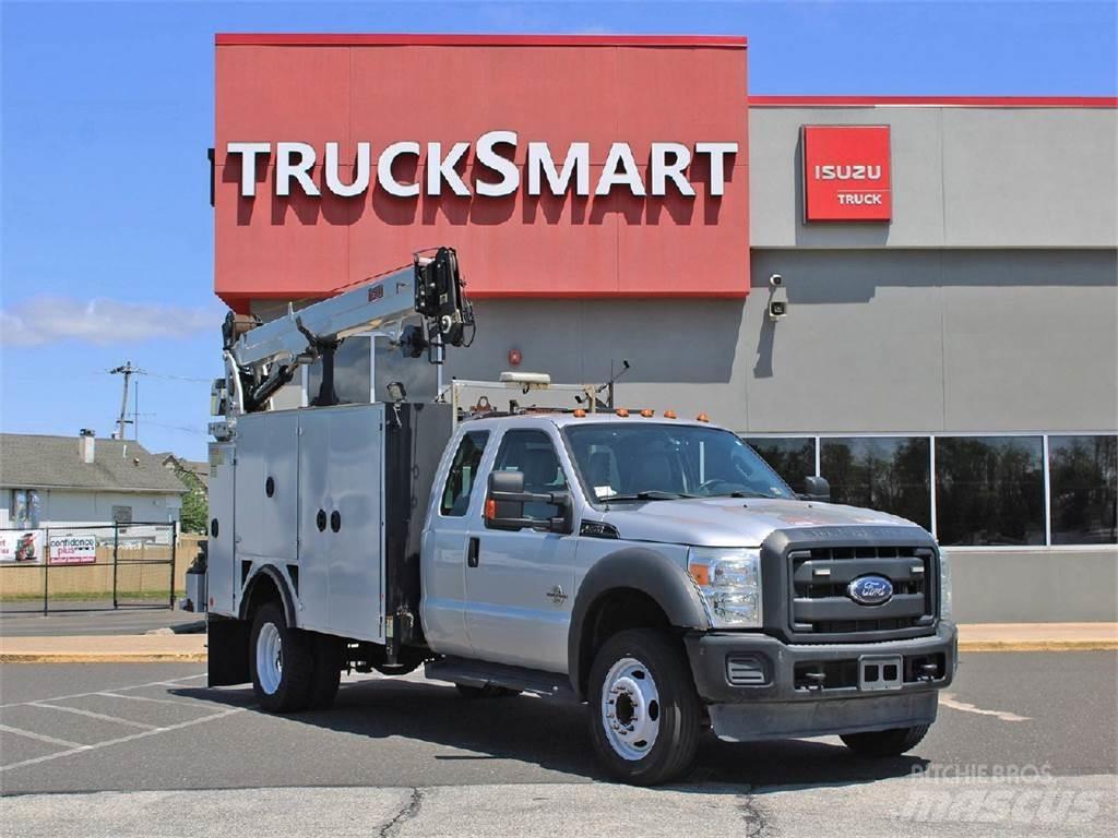 Ford F-550 Tienhoitoautot
