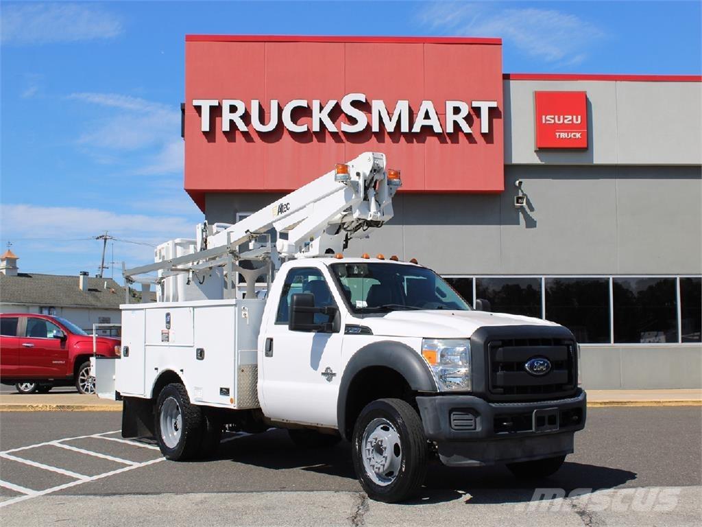 Ford F450 Nostolava-autot