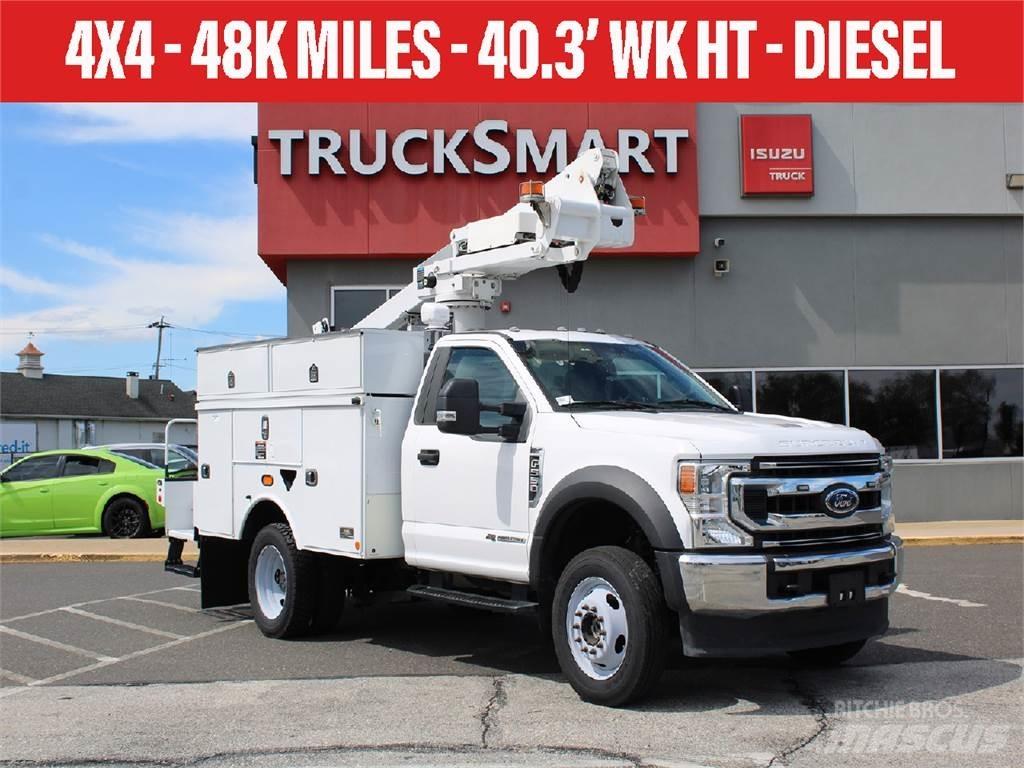 Ford F550 Nostolava-autot