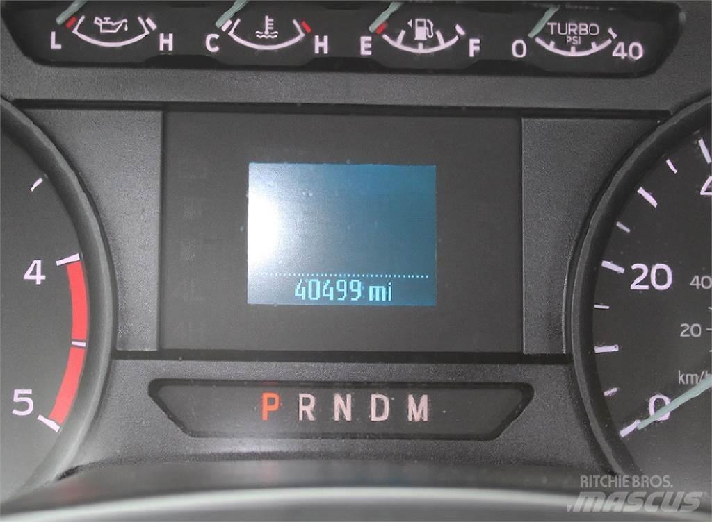Ford F550 Tienhoitoautot