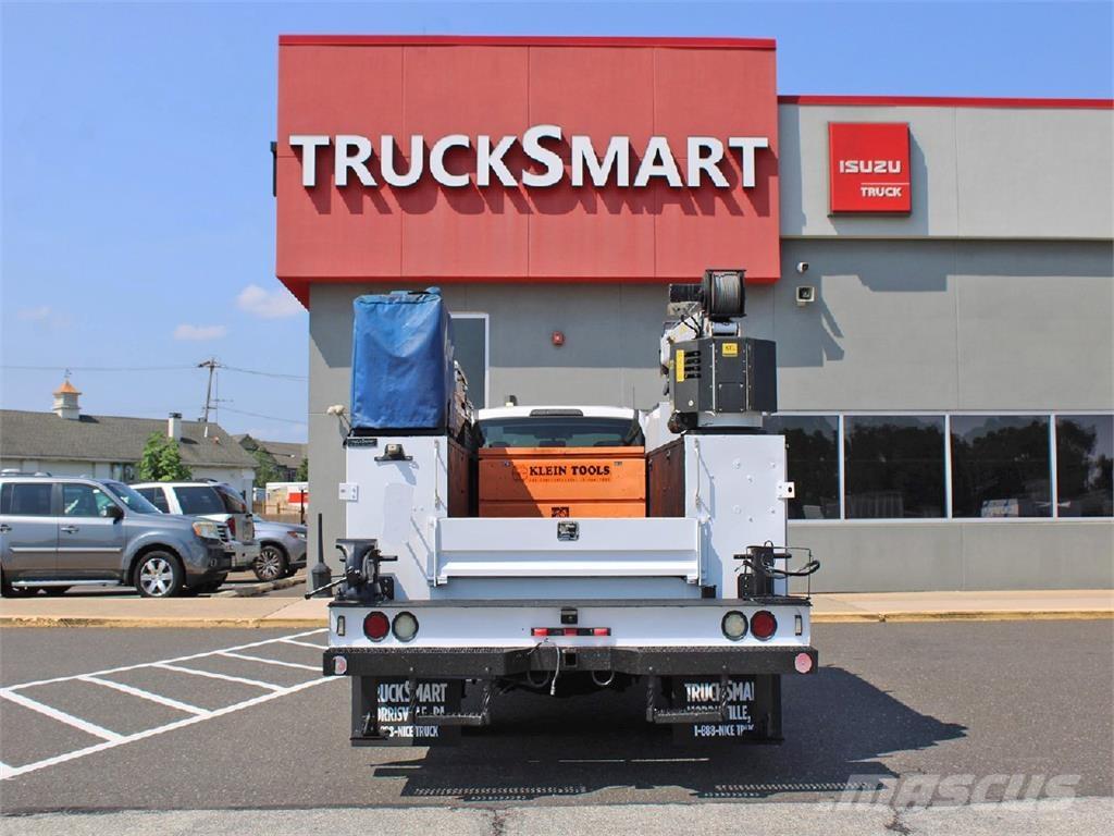 Ford F550 Nosturiautot
