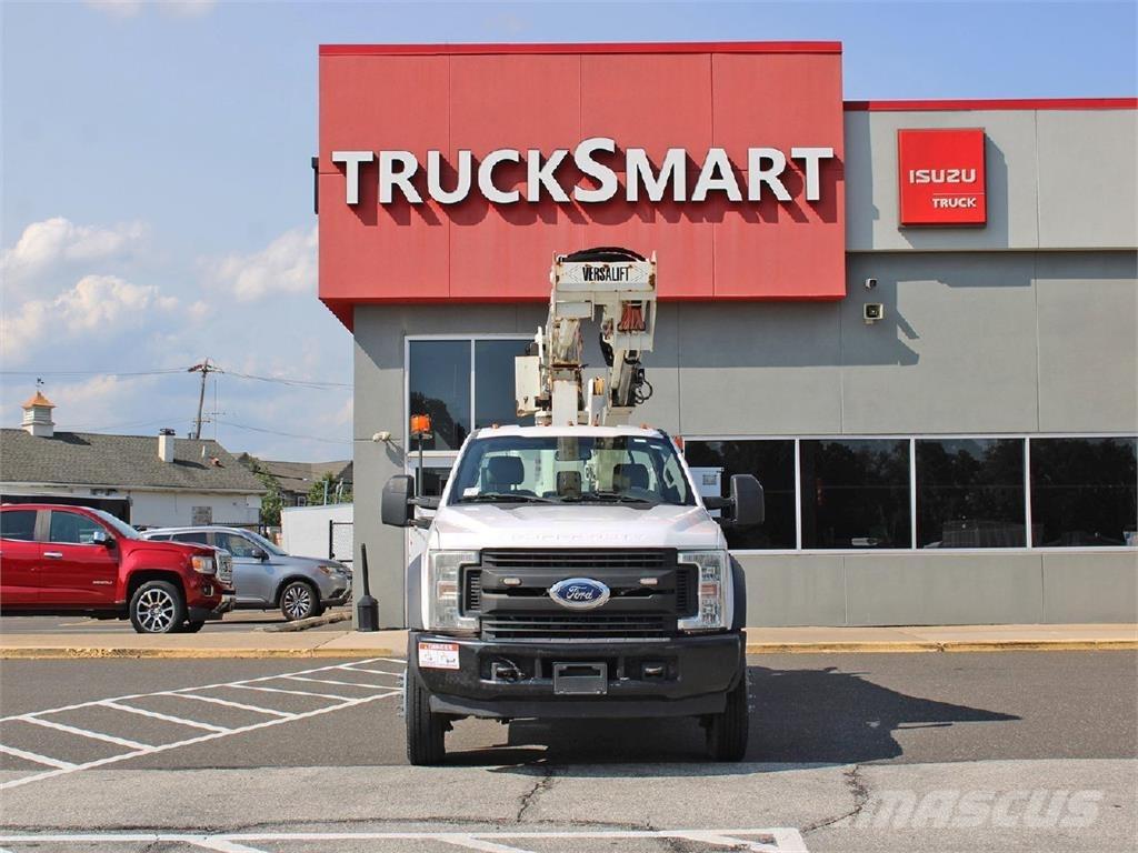 Ford F550 Nostolava-autot