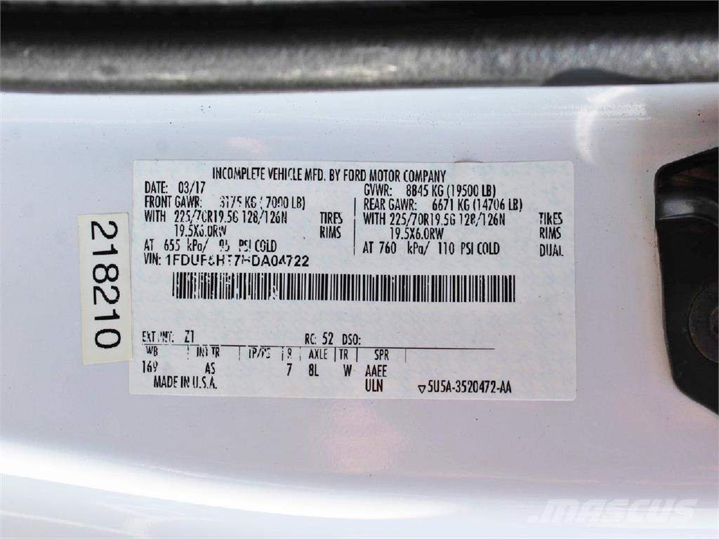 Ford F550 Tienhoitoautot