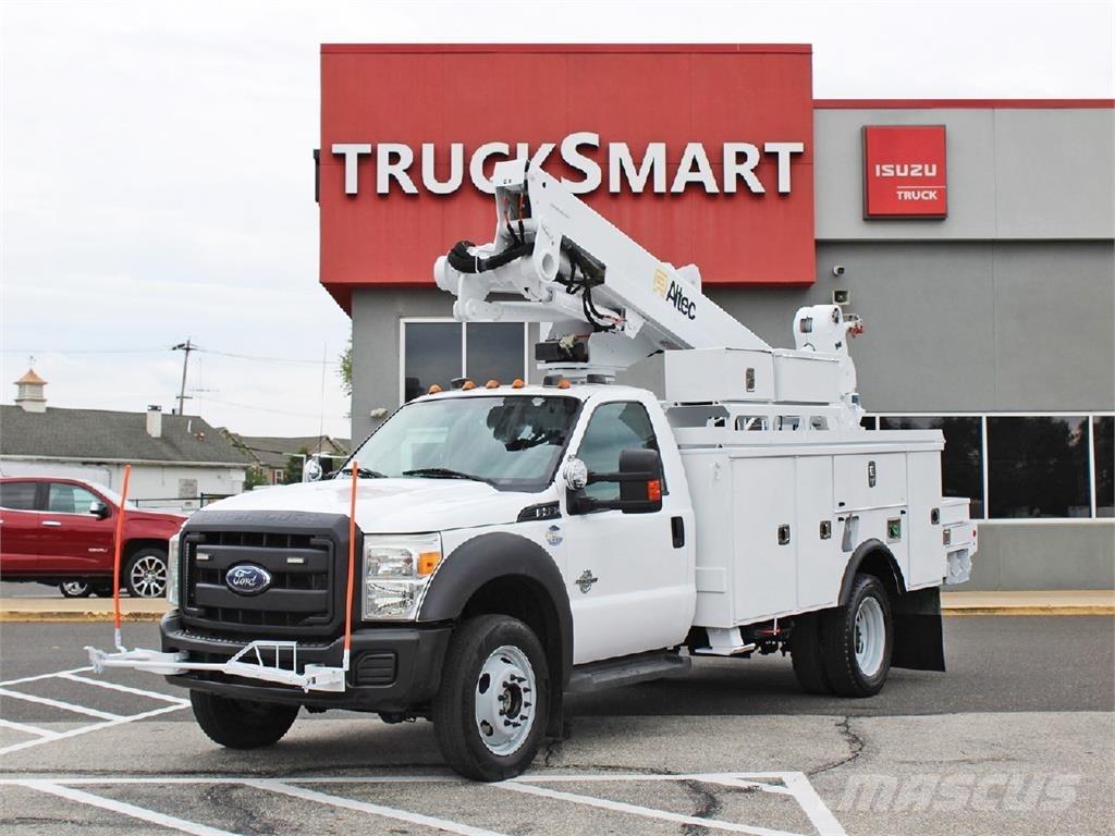 Ford F550 Nostolava-autot