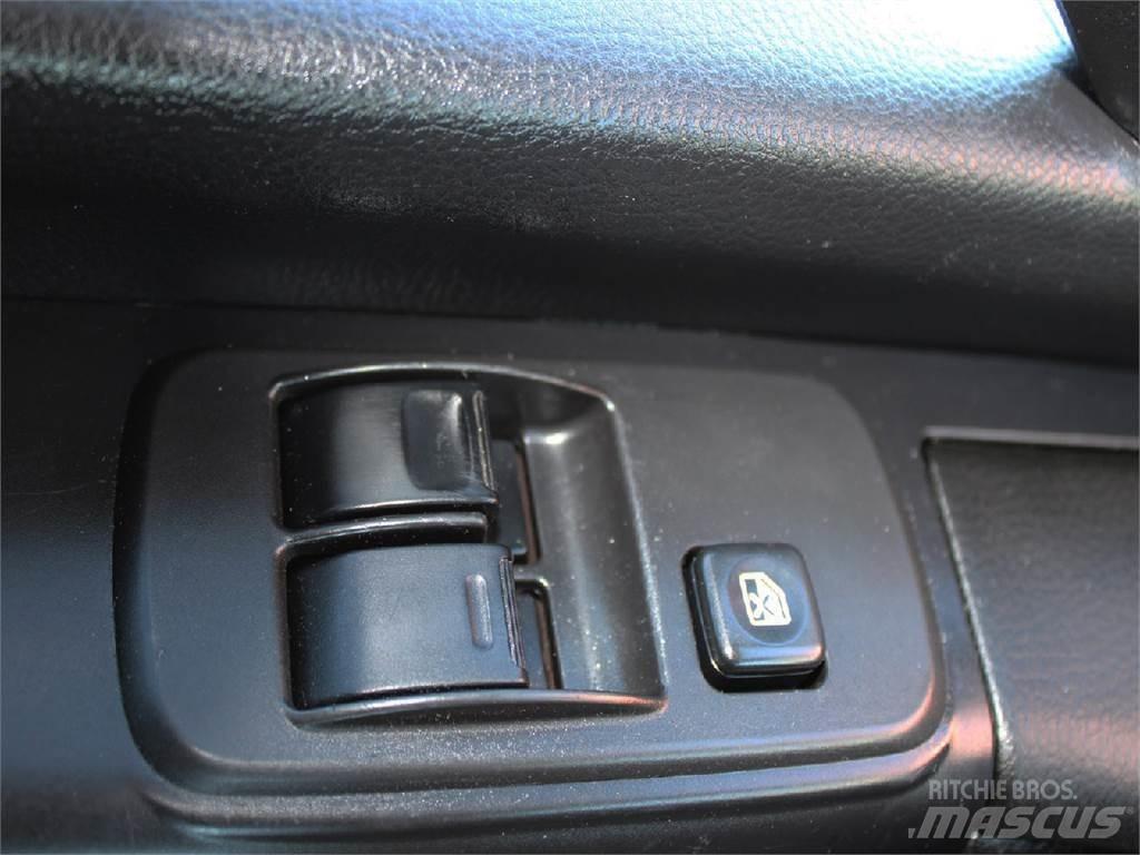 Hino 258 Umpikorikuorma-autot