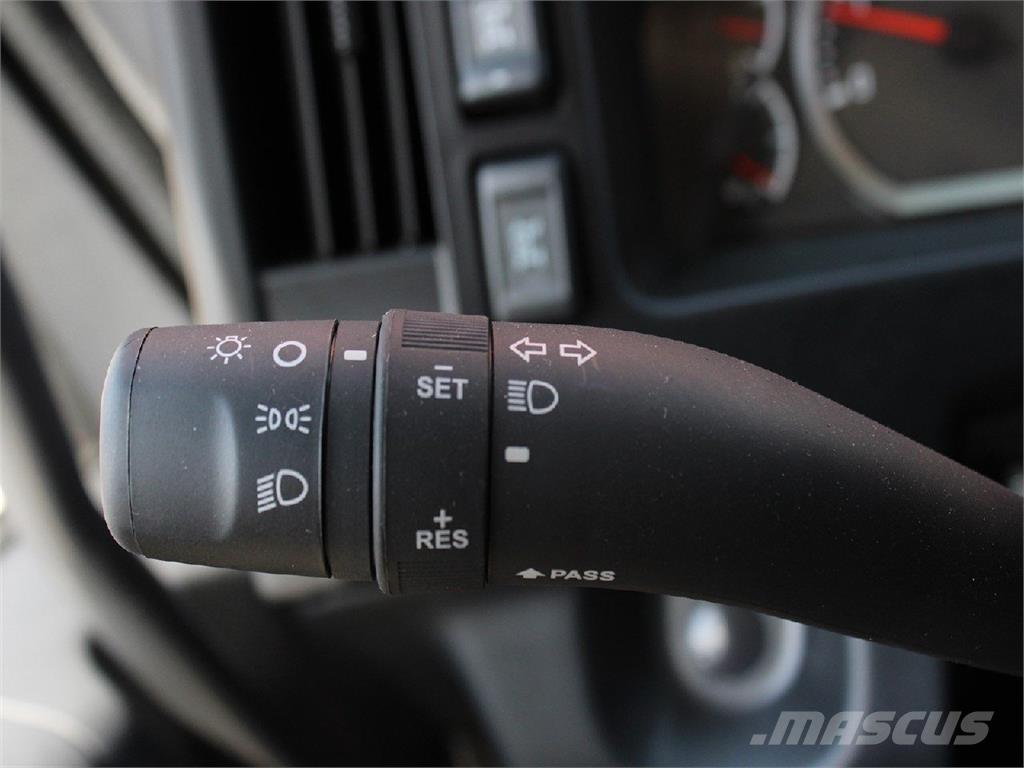 Isuzu FVR Kontti-/tasonostoautot