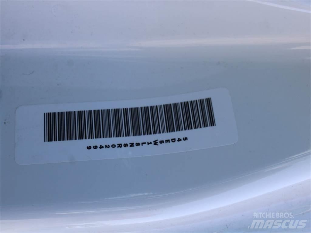 Isuzu NRR Umpikorikuorma-autot