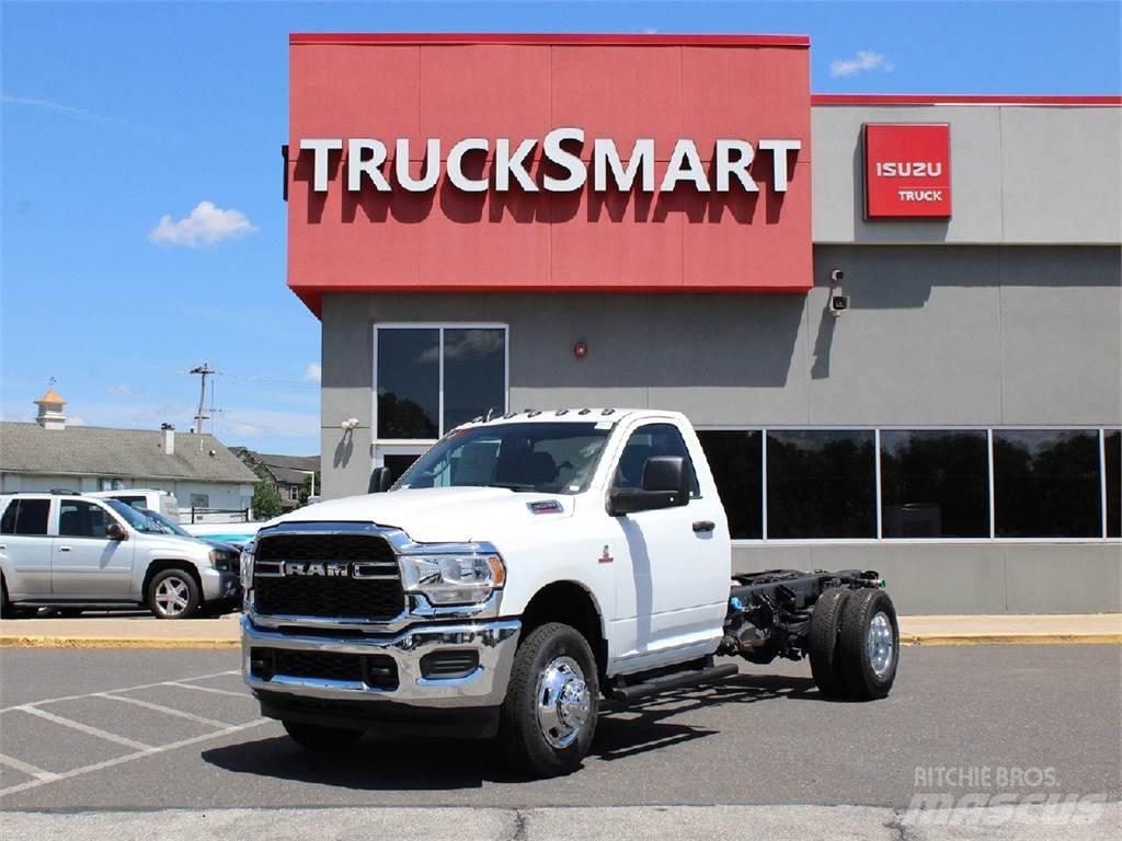 RAM 3500 Sora- ja kippiautot