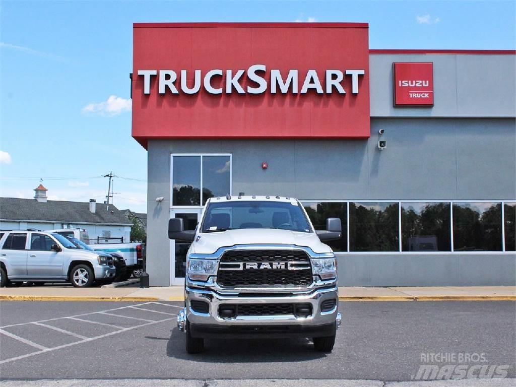 RAM 3500 Sora- ja kippiautot