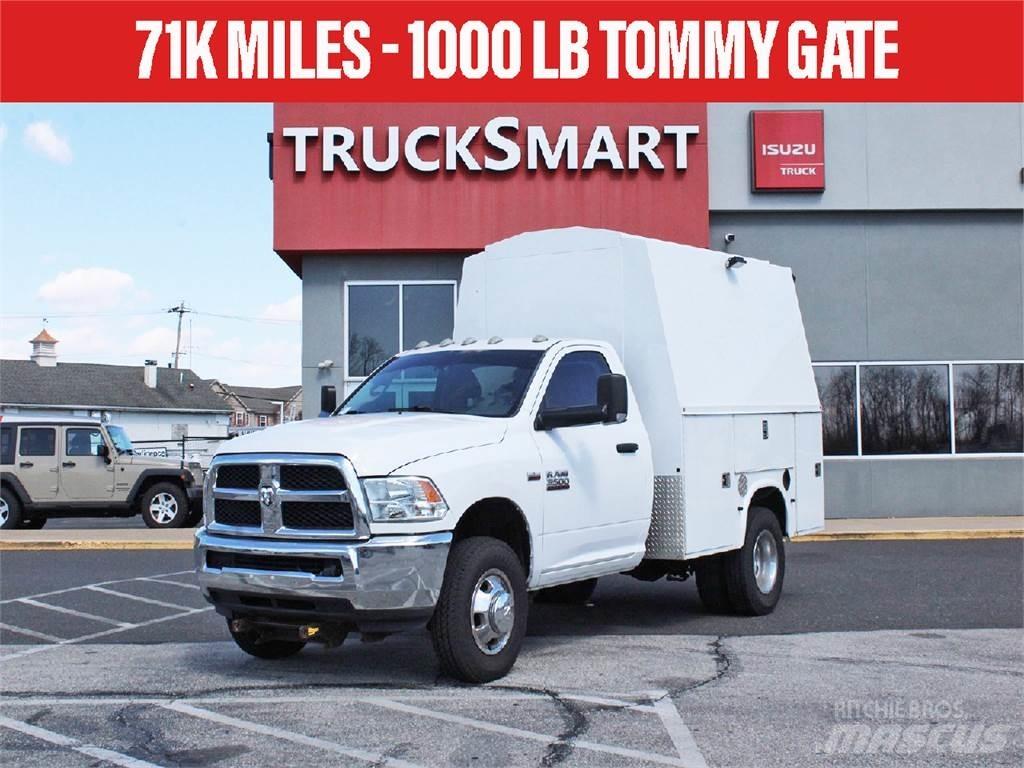 RAM 3500 Tienhoitoautot