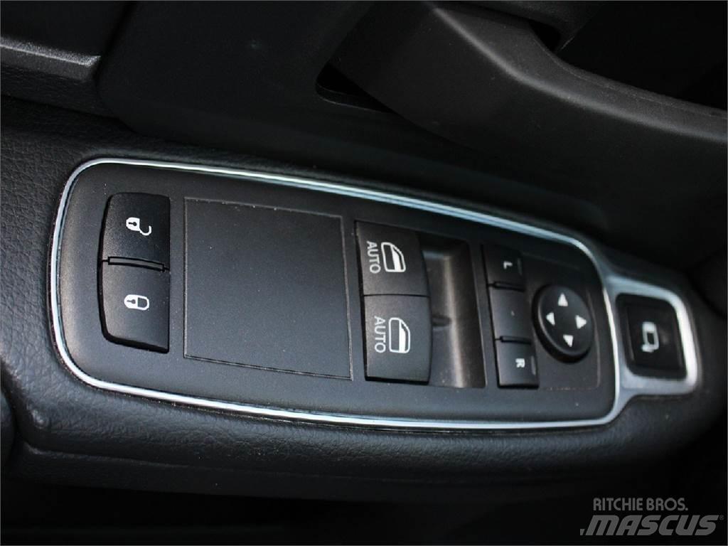 RAM 5500 Tienhoitoautot