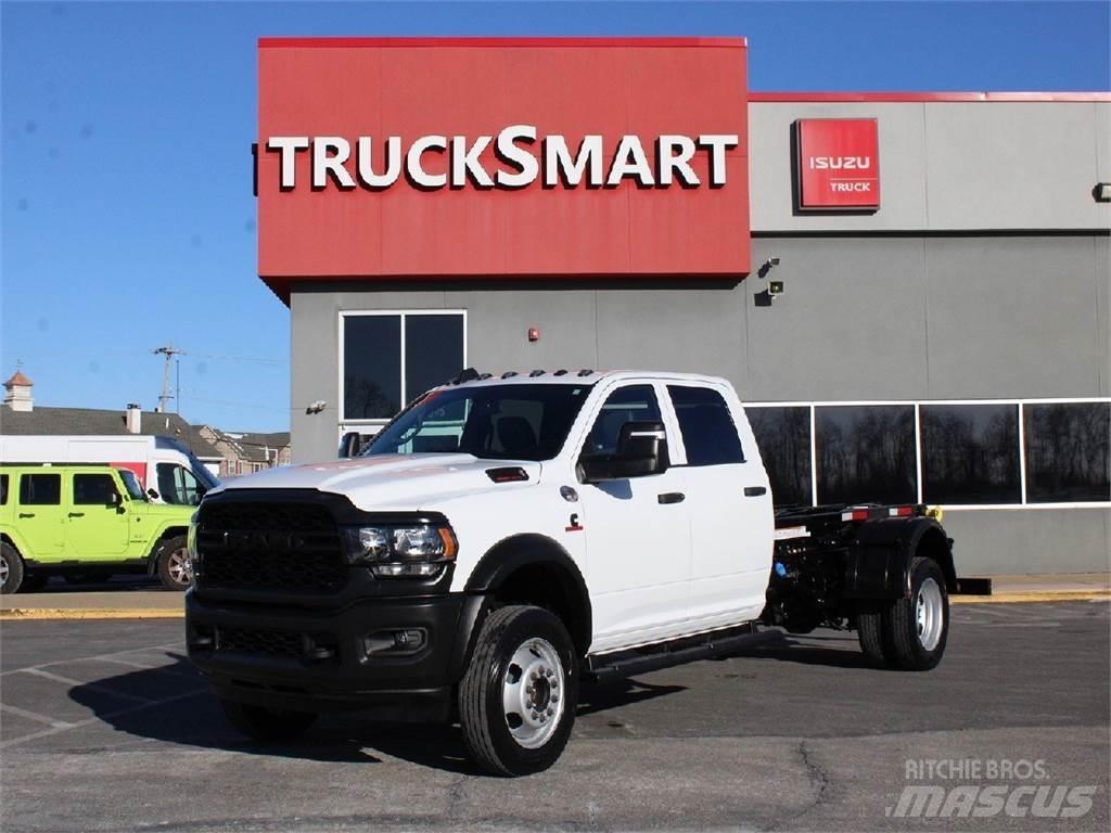 RAM 5500 Kontti-/tasonostoautot