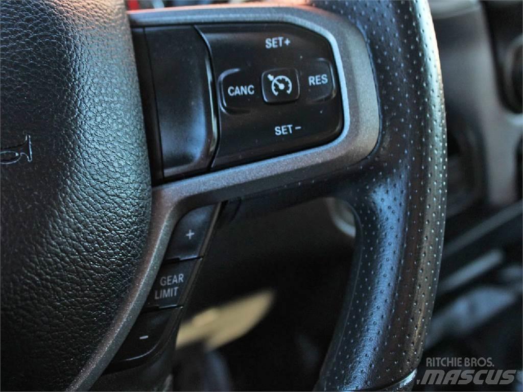 RAM 5500 Kontti-/tasonostoautot
