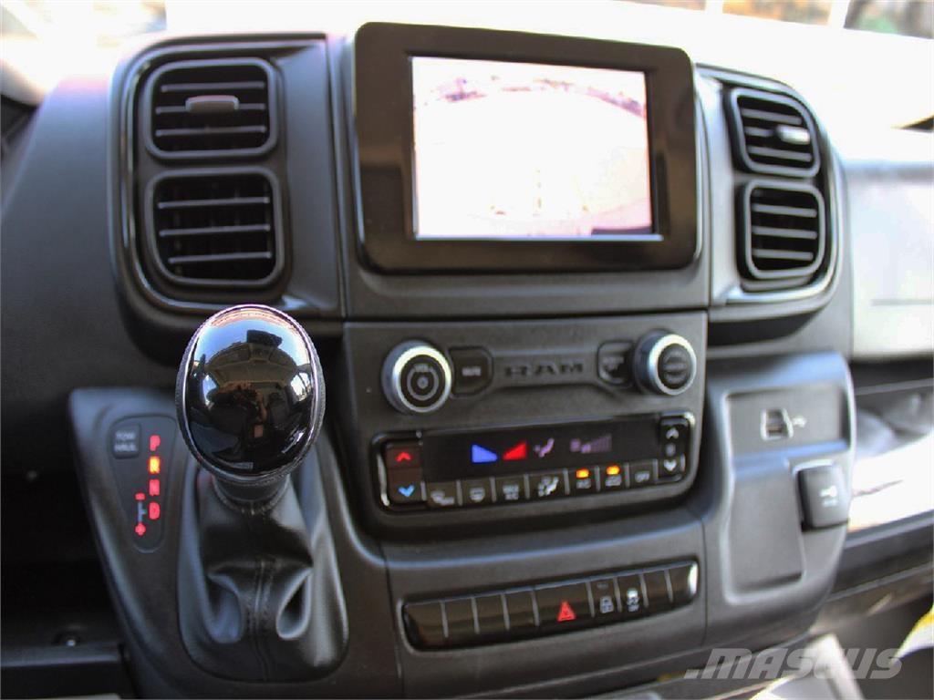 RAM PROMASTER Tienhoitoautot